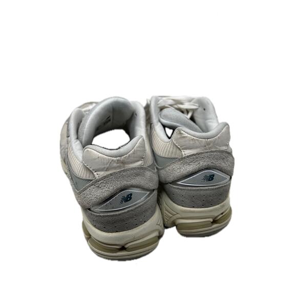 New Balance 2002R Linen Mens 10 Womans 11.5